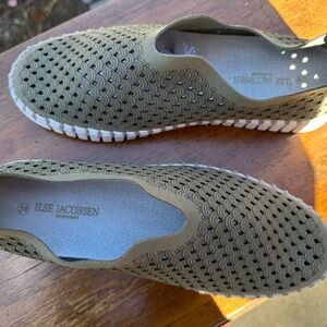 Ilse Jacobsen Khaki Patterned Slip-Ons